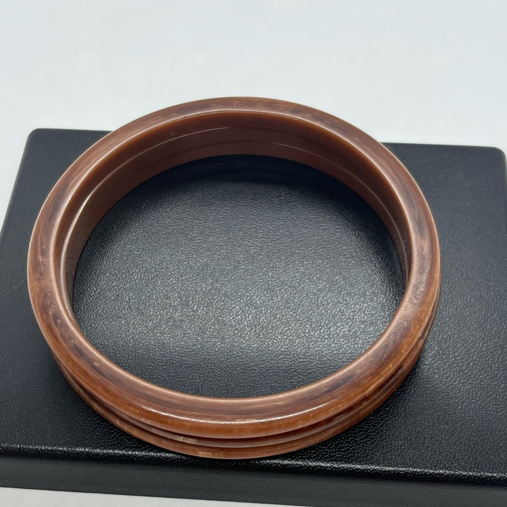 Vintage Set Of 3 Brown Plastic Bangle Bracelets View 5